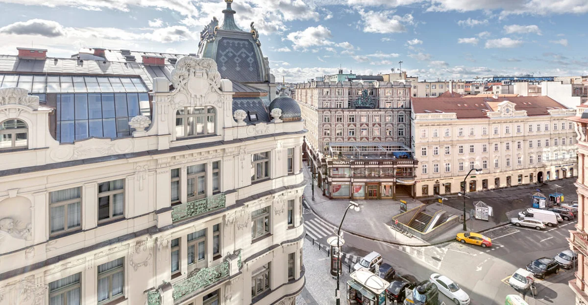 Zenwork lounge and common area