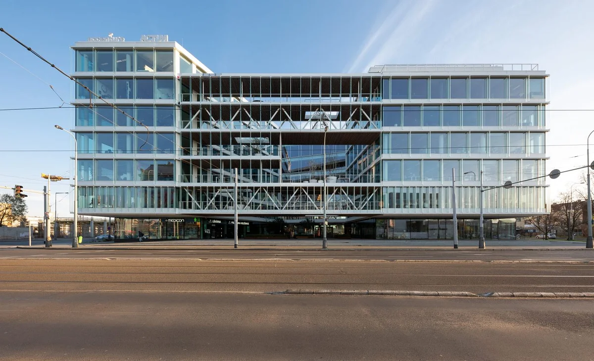 Scott.Weber Visionary - building exterior